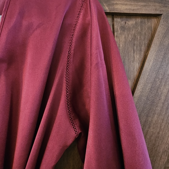 Cabernet Sleepwear Robe - Picture 4 of 7